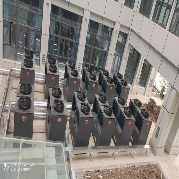 空氣能熱水機組